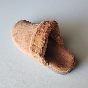 Lightly Used Mule Vionic Slipper in Toffee, size 8